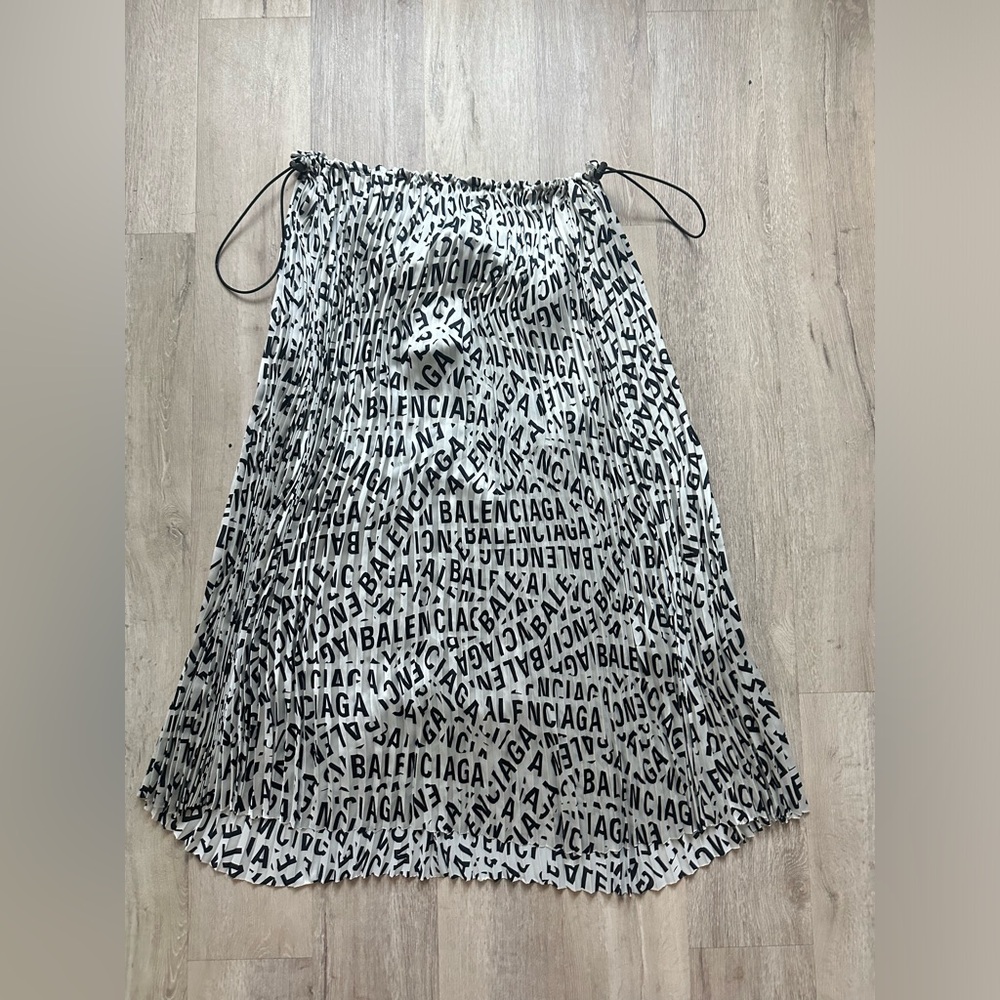Balenciaga Black and White Logo Pleated Drawstring Skirt